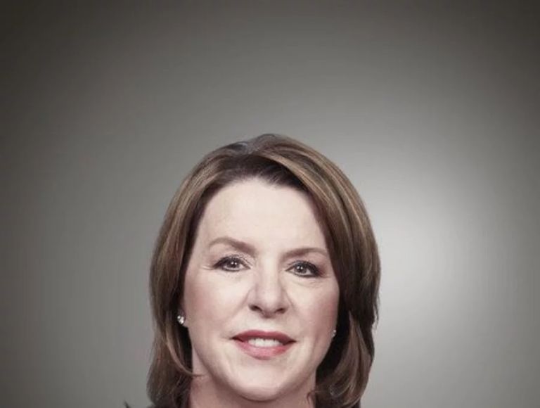 "تامي إيروين" باتريشا أوبو ناي