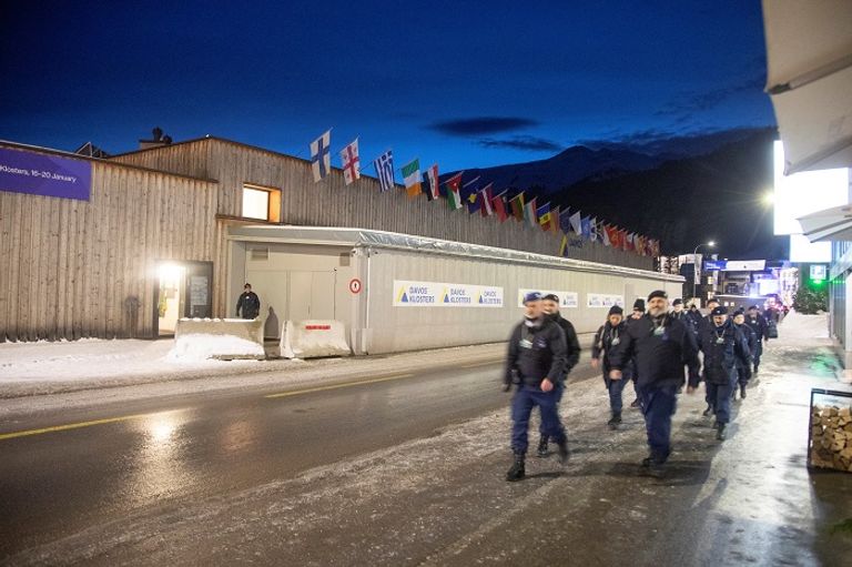 منتجع دافوس- رويترز