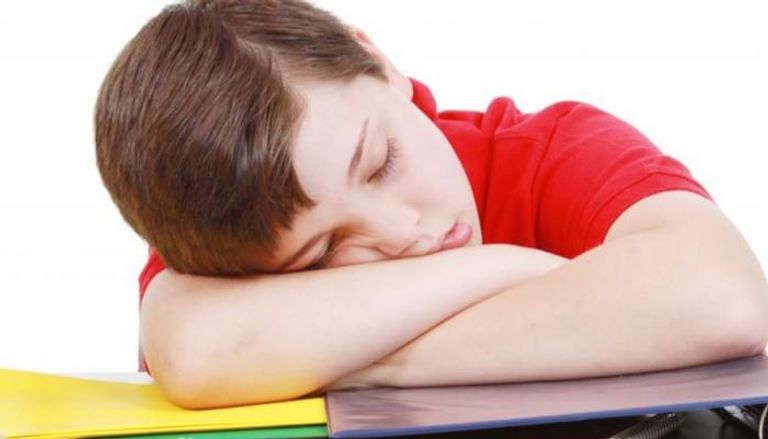 اضطرابات النوم لدى الأطفال ترجع إلى أسباب عدة