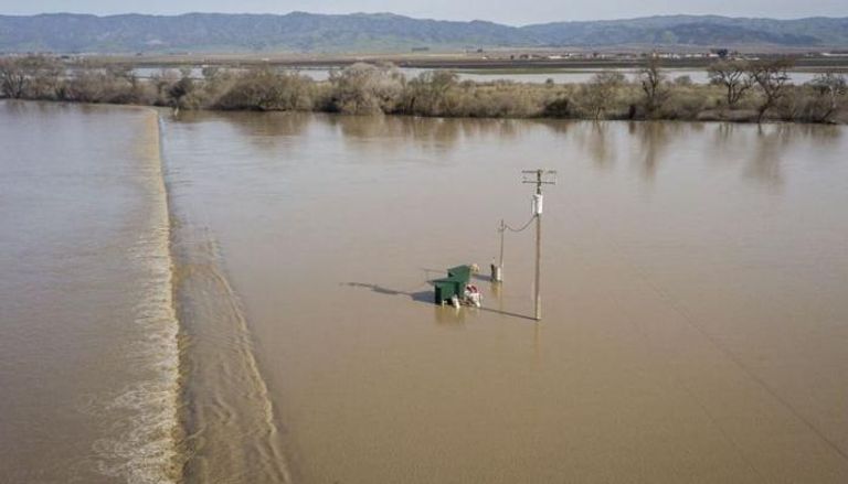 فيضانات كاليفورنيا