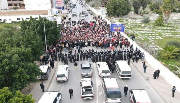 جانب من الاحتجاجات الإخوانية في العاصمة التونسية - الداخلية التونسية