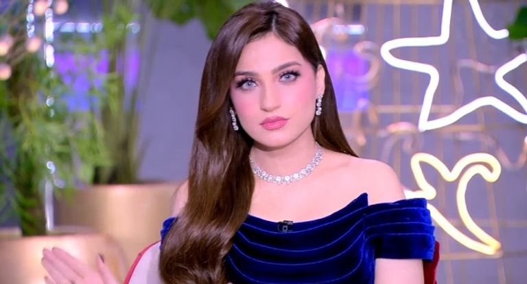 المذيعة المصرية منى العمدة