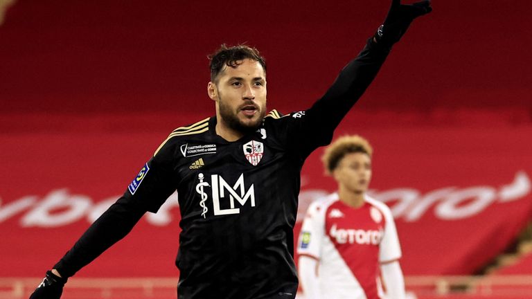 يوسف بلايلي منتخب الجزائر