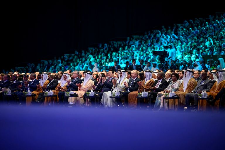 إنجازات إماراتية في مختلف المجالات تحبط أهداف الهجوم الإرهابي الحوثي