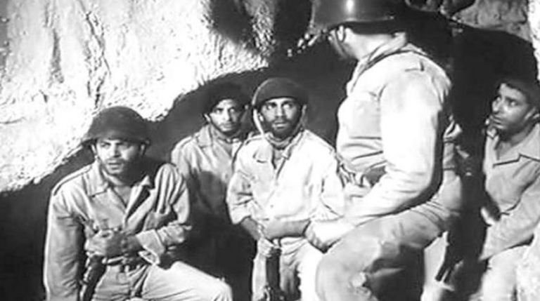 نور الشريف وسعاد حسني في مشهد من فيلم