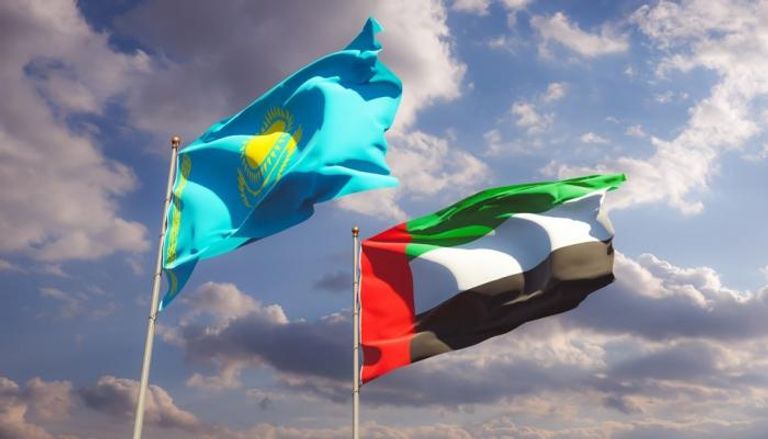 علما دولتي الإمارات وكازاخستان