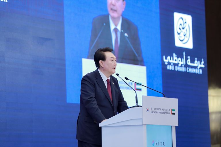 يون سيوك يول رئيس كوريا الجنوبية اتفاقيات بين دولة الإمارات وكوريا الجنوبية