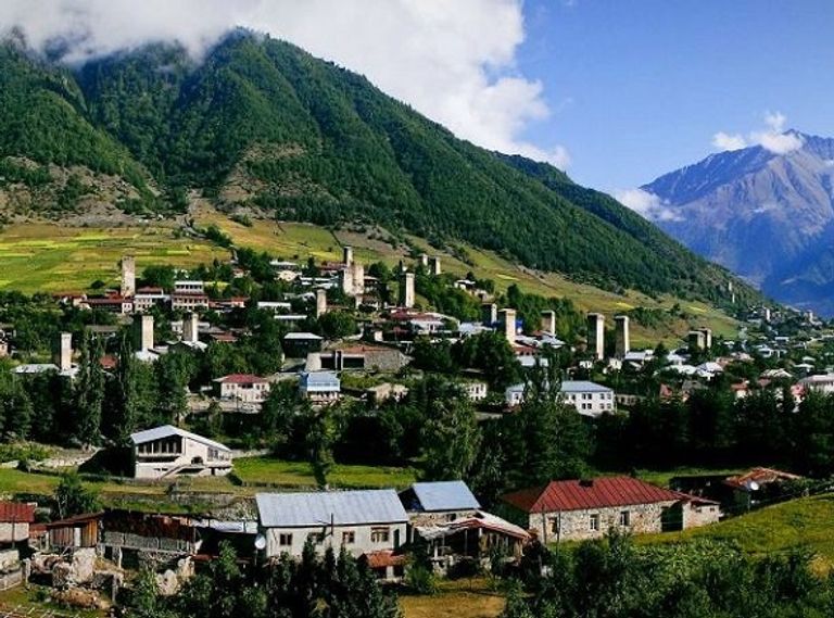 ميستيا أهم المدن السياحية في جورجيا 5 من أهم المدن السياحية في جورجيا تكشف عن جمال طبيعي