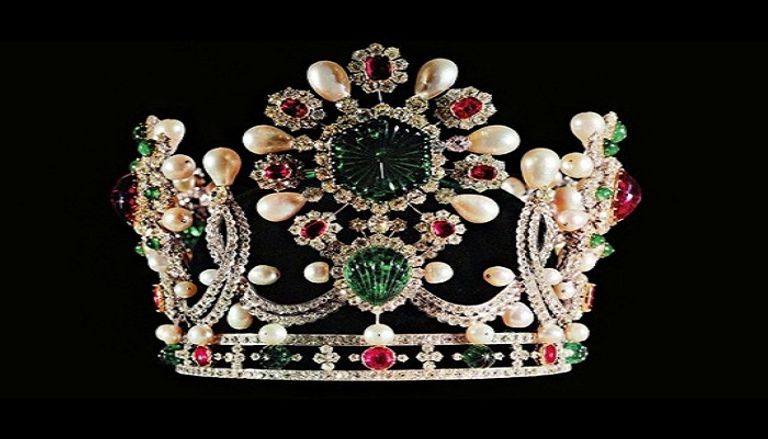 شاه إيران السابق محمد رضا بهلوي وزوجته - أرشيفية