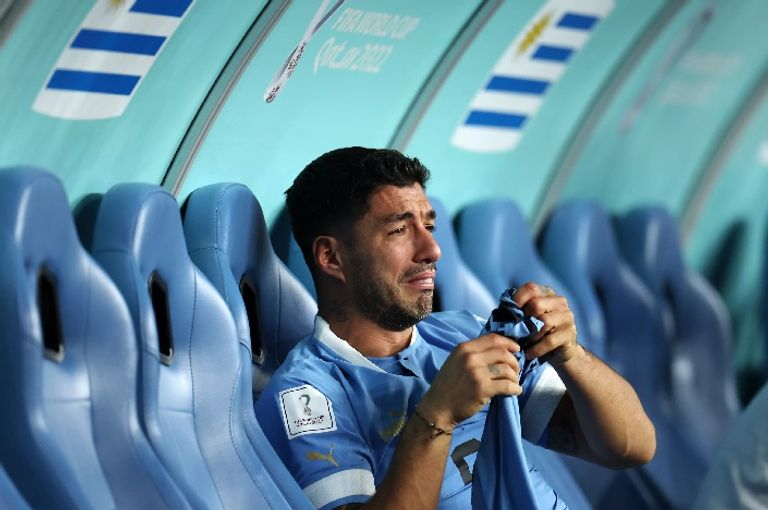 دموع سواريز بعد كأس العالم لويس سواريز