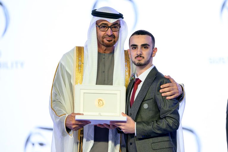 طلاب العراق الفائزون بجائزة الشيخ زايد للاستدامة