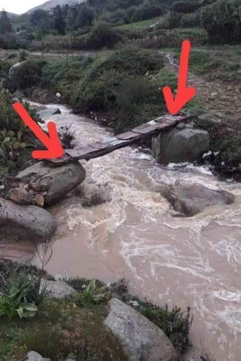 الجسر الحديدي بعد انتهاء تشييده