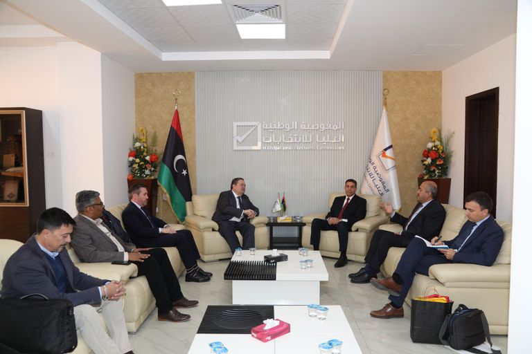 جانب من توقيع الاتفاقية حول الانتخابات الليبية