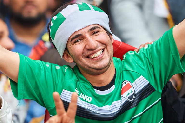 جماهير منتخب العراق في خليجي 25 الحضور الجماهيري المكثف زين مباريات خليجي 25