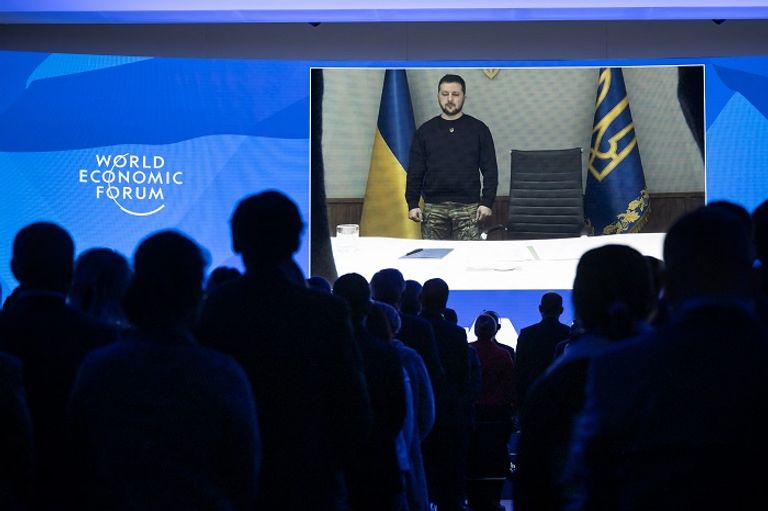 زيلينسكي خلال كلمته أمام منتدى دافوس