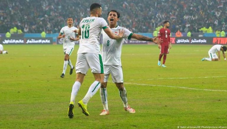 لاعب المنتخب العراقي بايش خلال تسجيل هدف في خليجي 25