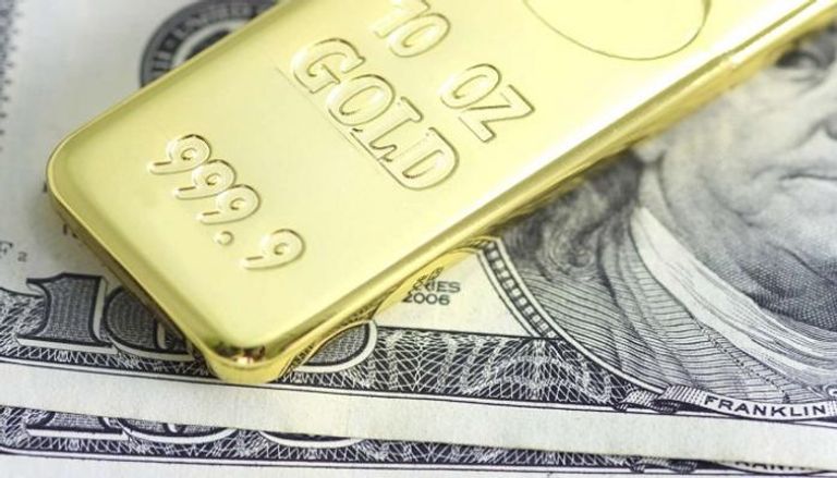 تغير اتجاهات الذهب الدولار 