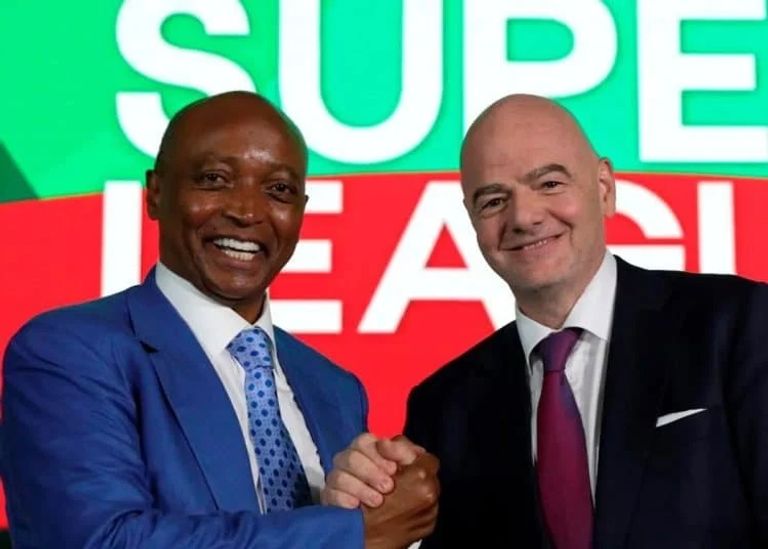 باتريس موتسيبي وإنفانتينو رئيس الفيفا دوري السوبر الأفريقي