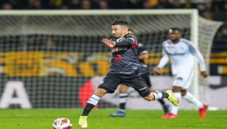 محمد الأمين عمورة لاعب لوجانو السويسري