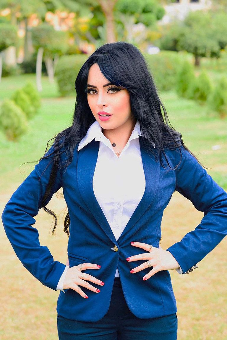 الكاتبة الشابة سارة شريف