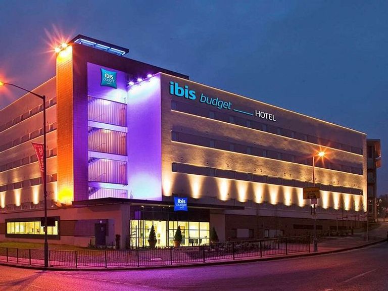 فندق"ibis budget Birmingham Centre" أحد أفضل الفنادق في برمنجهام السياحة في برمنجهام …5 أماكن سياحية أبرزها حي المجوهرات