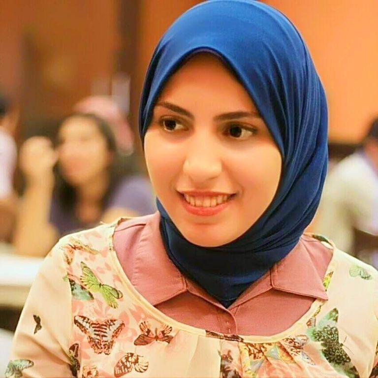 الرسامة المصرية هديل علاء الدين