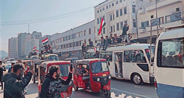 متظاهرون عراقيون ضد ارتفاع الدولار