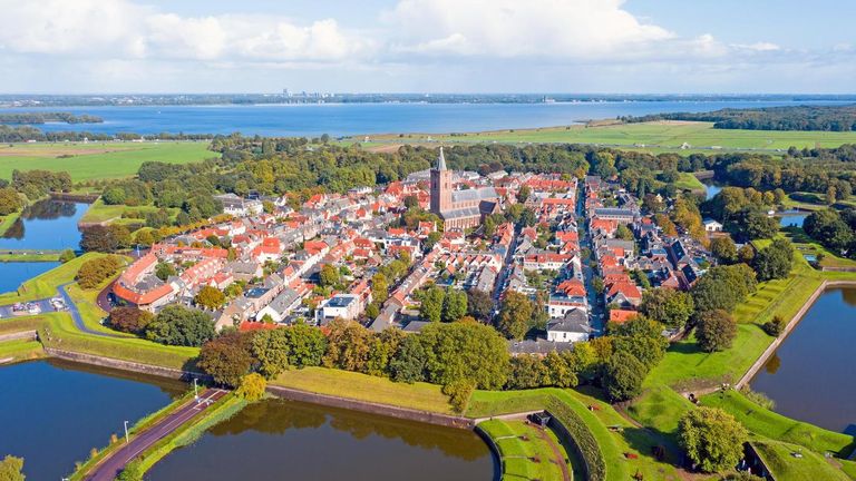 مدينة ناردن "Naarden" أحد أجمل مدن هولندا الريفية أجمل مدن هولندا الريفية…5 بقاع بقلب الريف الهولندي