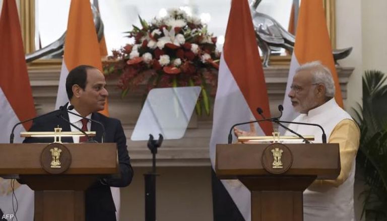 رئيس وزراء الهند لدى استقباله الرئيس المصري 