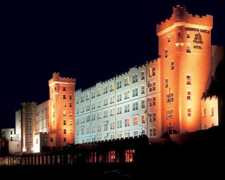 فندق وسبا نوربريك كاسل أحد أفضل الفنادق في بلاكبول السياحة في بلاكبول.. 6 مزارات مبهرة بقلب بريطانيا