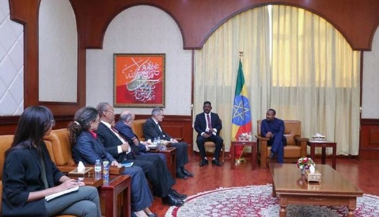 رئيس الوزراء الإثيوبي يلتقي وفد الآلية الثلاثية