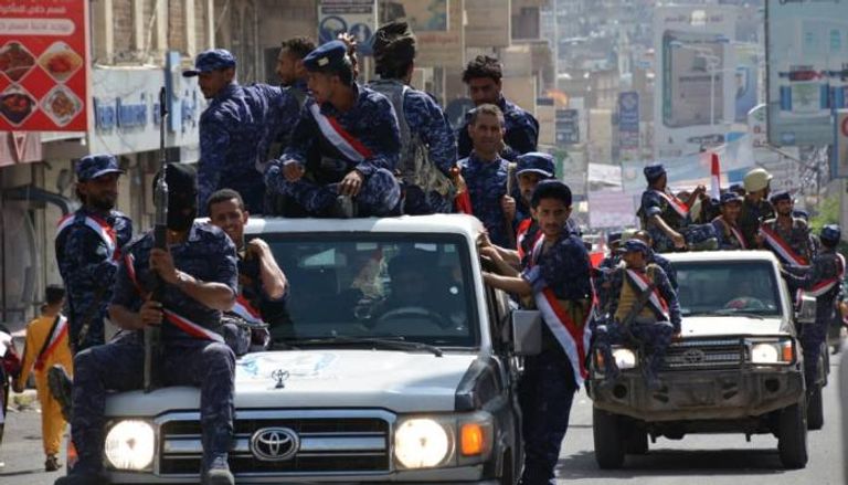 عناصر إخوانية بزي عسكري في تعز اليمنية - أرشيفية