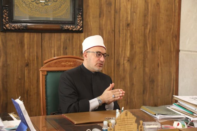 الدكتور نظير عياد