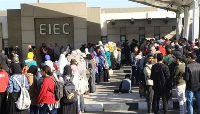 إقبال كبير في أول أيام معرض القاهرة للكتاب