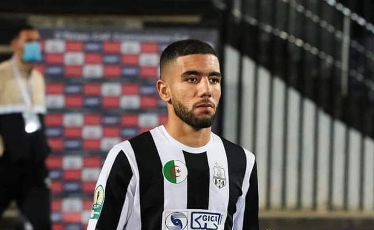 قندوسي أحمد قندوسي لاعب الأهلي الجديد