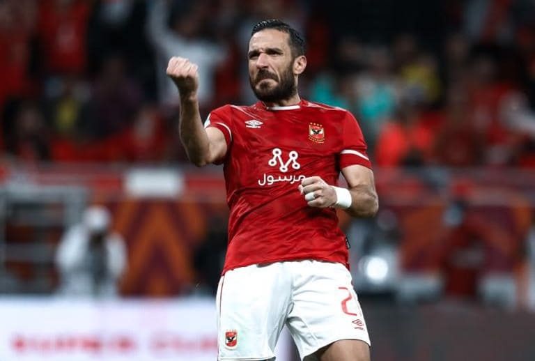 علي معلول ظهير الأهلي المصري