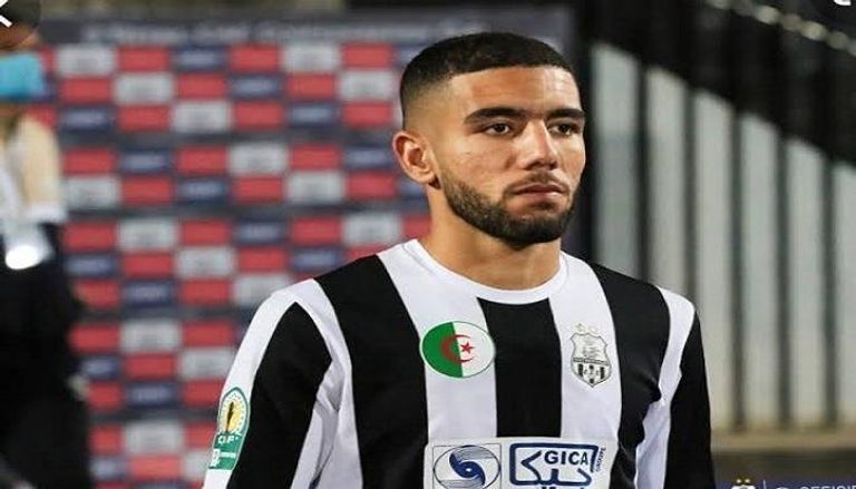 أحمد قندوسي لاعب الأهلي المصري الجديد