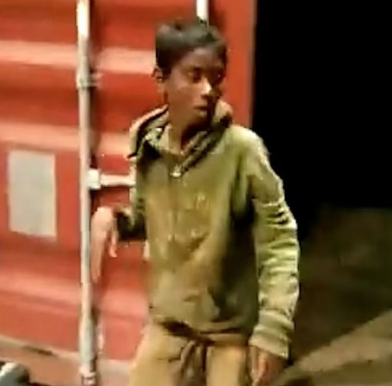 الطفل فهيم بعد خروجه من الحاوية