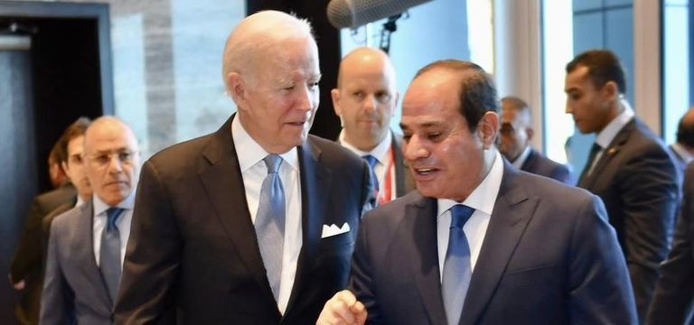 جانب من لقاء سابق بين الرئيسين المصري عبدالفتاح السيسي والأمريكي بايدن