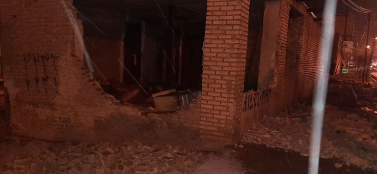 جانب من آثار الزلزال