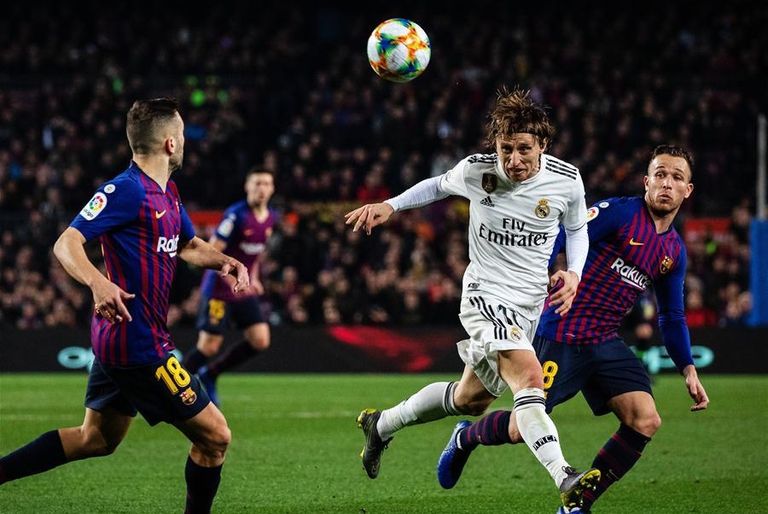 آخر مواجهة بين برشلونة وريال مدريد في كأس ملك إسبانيا صدام جديد بين بنزيما وليفاندوفسكي