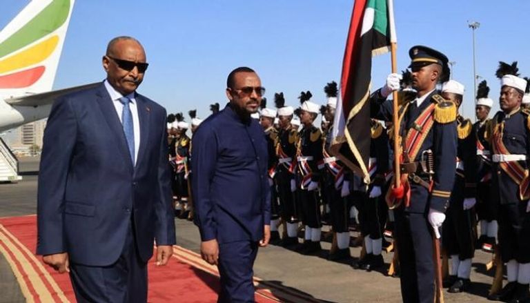 جانب من لقاء رئيس مجلس السيادة البرهان ورئيس حكومة إثيوبيا آبي أحمد