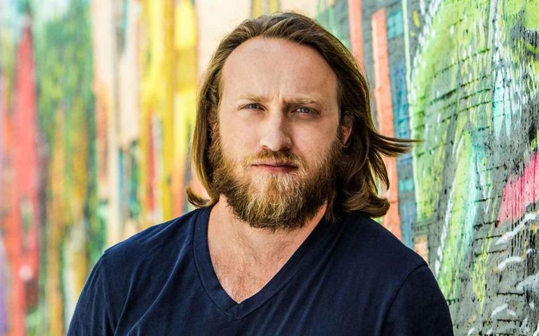 تشاد هيرلي مارك زوكربيرغ رئيس شركة ميتا