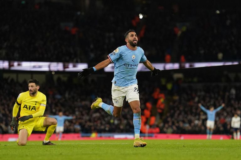 رياض محرز نجم مانشستر سيتي ضد توتنهام رياض محرز يحتفل بهز شباك توتنهام