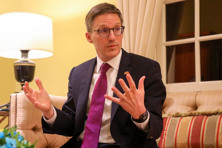 مستشار الخارجية الأمريكية ديريك شوليه