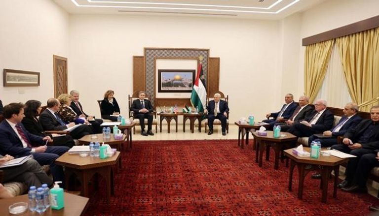 جانب من لقاء رئيس فلسطين محمود عباس وزير خارجية أمريكا أنتوني بلينكن