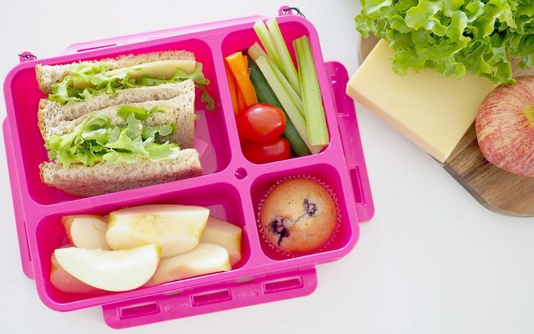 أصناف غذائية في اللانش بوكس