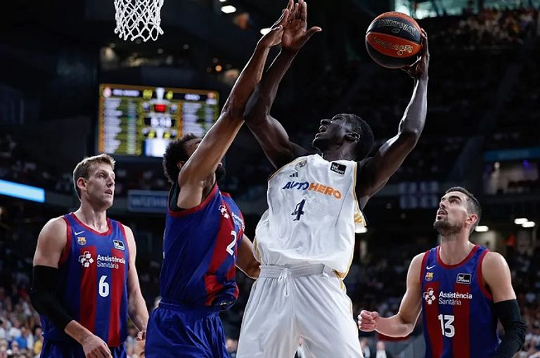 إسماعيلا ديانيه إسماعيلا ديانيه