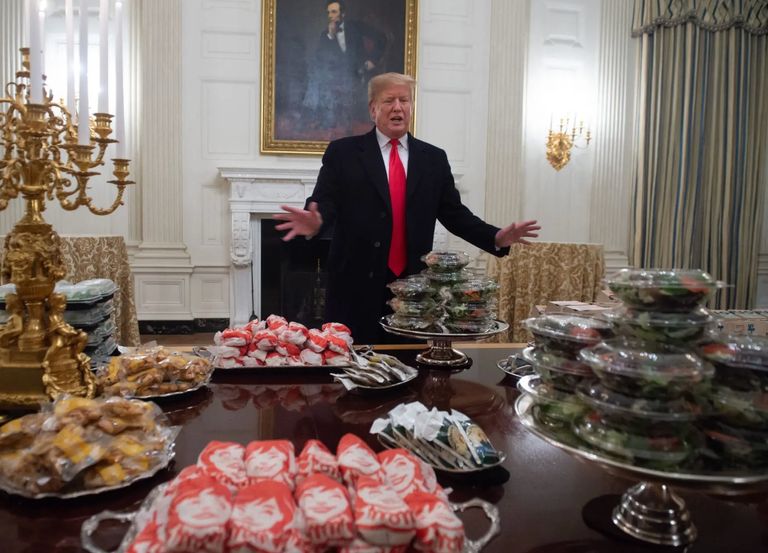 رسم تخطيطي للمحكمة