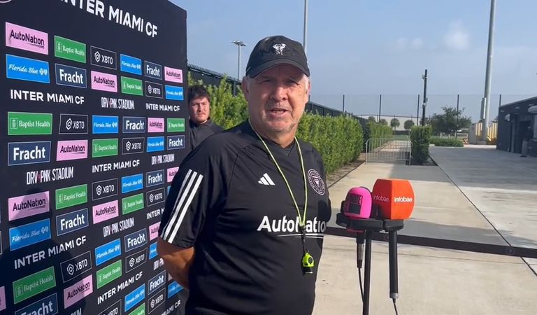 تاتا مارتينو ليونيل ميسي